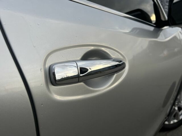 Серый Ниссан Rogue, объемом двигателя 2.5 л и пробегом 150 тыс. км за 13999 $, фото 8 на Automoto.ua