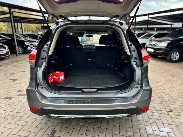 Серый Ниссан Rogue, объемом двигателя 2.5 л и пробегом 161 тыс. км за 13200 $, фото 8 на Automoto.ua