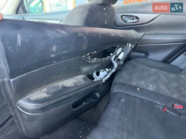 Сірий Ніссан Rogue, об'ємом двигуна 2.5 л та пробігом 50 тис. км за 8900 $, фото 14 на Automoto.ua