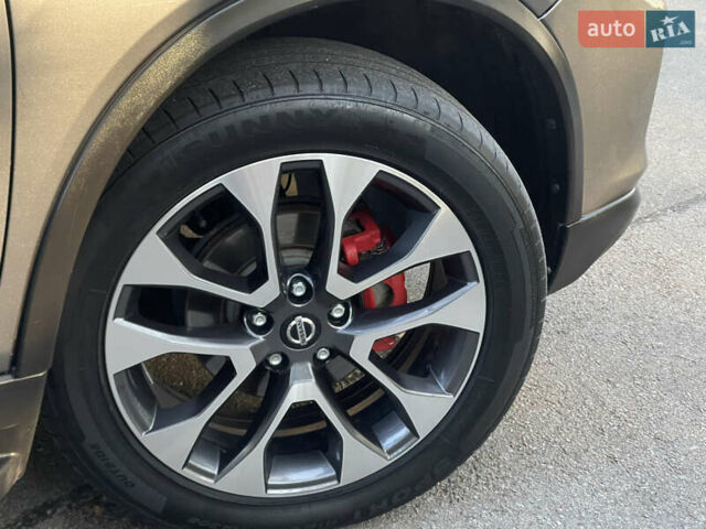 Серый Ниссан Rogue, объемом двигателя 2.5 л и пробегом 112 тыс. км за 13400 $, фото 17 на Automoto.ua