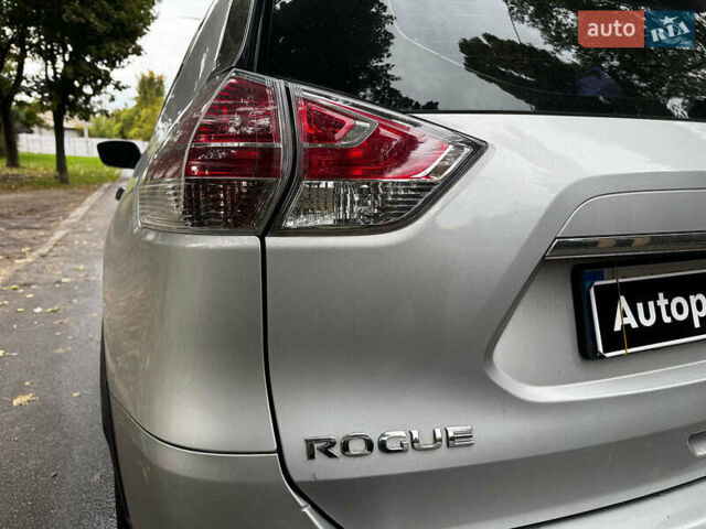 Ниссан Rogue 2016 в Киеве на Automoto.ua Серый Ниссан Rogue, объемом двигателя 2.5 л и пробегом 260 тыс. км за 10740 $, фото 7 на Automoto.ua