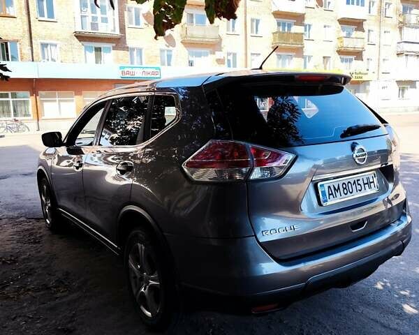 Сірий Ніссан Rogue, об'ємом двигуна 2.49 л та пробігом 220 тис. км за 11500 $, фото 3 на Automoto.ua