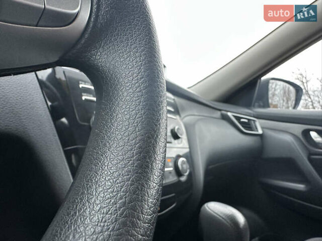 Сірий Ніссан Rogue, об'ємом двигуна 2.49 л та пробігом 135 тис. км за 12000 $, фото 8 на Automoto.ua