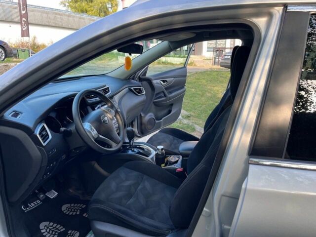 Серый Ниссан Rogue, объемом двигателя 2.5 л и пробегом 112 тыс. км за 12700 $, фото 11 на Automoto.ua