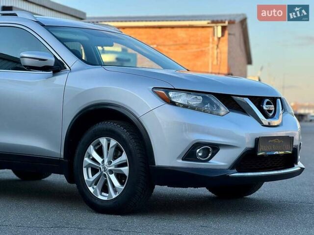 Серый Ниссан Rogue, объемом двигателя 2.5 л и пробегом 113 тыс. км за 13500 $, фото 7 на Automoto.ua