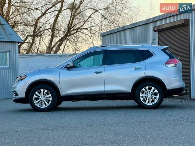 Серый Ниссан Rogue, объемом двигателя 2.5 л и пробегом 113 тыс. км за 13500 $, фото 5 на Automoto.ua