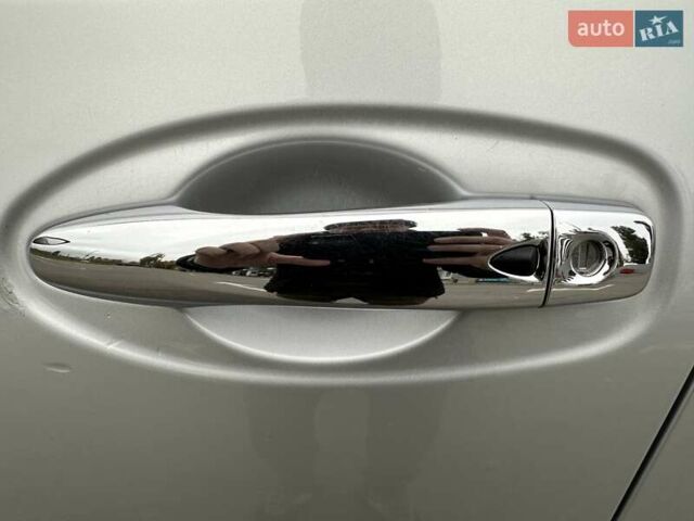 Серый Ниссан Rogue, объемом двигателя 2.49 л и пробегом 162 тыс. км за 11700 $, фото 17 на Automoto.ua