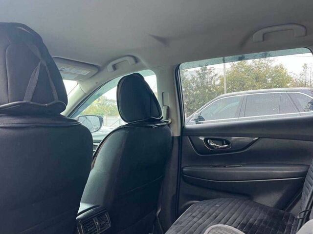 Серый Ниссан Rogue, объемом двигателя 2.5 л и пробегом 165 тыс. км за 14400 $, фото 22 на Automoto.ua