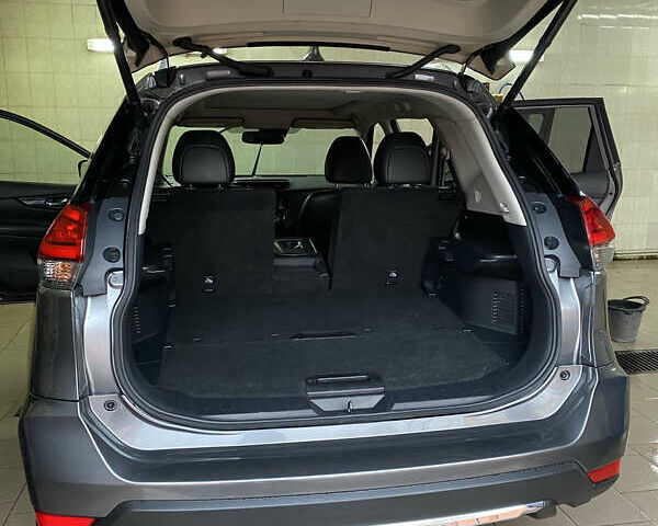 Серый Ниссан Rogue, объемом двигателя 2.49 л и пробегом 222 тыс. км за 15000 $, фото 8 на Automoto.ua