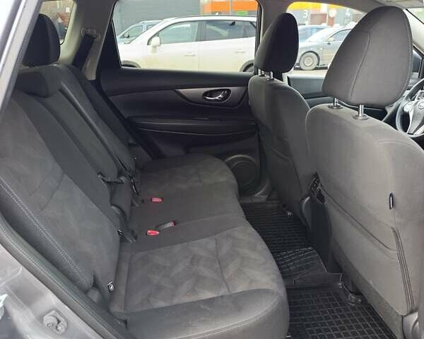 Серый Ниссан Rogue, объемом двигателя 2.49 л и пробегом 78 тыс. км за 13400 $, фото 9 на Automoto.ua