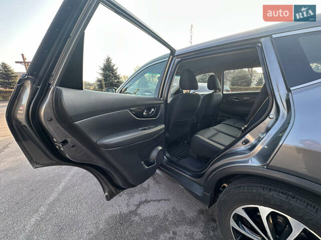 Серый Ниссан Rogue, объемом двигателя 2.49 л и пробегом 206 тыс. км за 12999 $, фото 17 на Automoto.ua