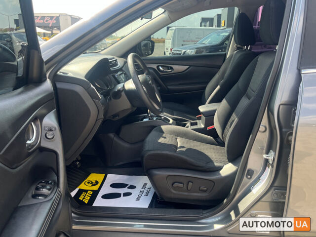 Серый Ниссан Rogue, объемом двигателя 2.5 л и пробегом 132 тыс. км за 12700 $, фото 8 на Automoto.ua