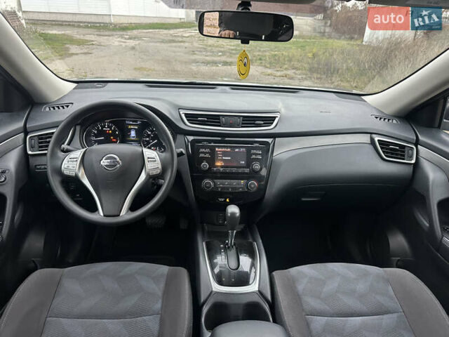 Сірий Ніссан Rogue, об'ємом двигуна 2.49 л та пробігом 135 тис. км за 12000 $, фото 10 на Automoto.ua