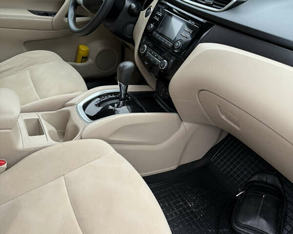 Сірий Ніссан Rogue, об'ємом двигуна 2.49 л та пробігом 138 тис. км за 11999 $, фото 47 на Automoto.ua