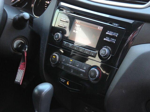 Сірий Ніссан Rogue, об'ємом двигуна 2.5 л та пробігом 105 тис. км за 12500 $, фото 15 на Automoto.ua