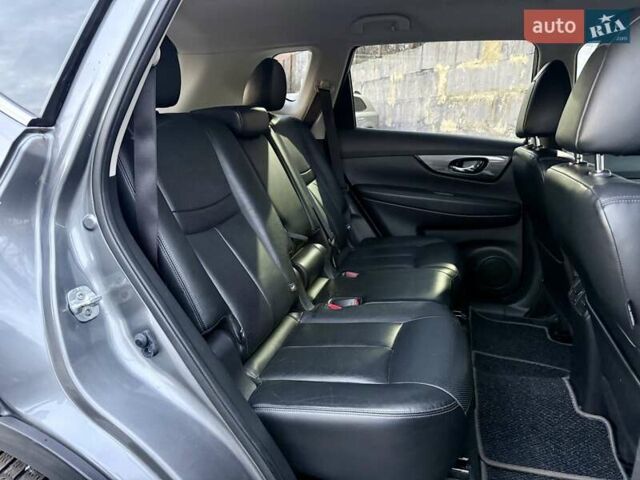 Серый Ниссан Rogue, объемом двигателя 2.5 л и пробегом 92 тыс. км за 14500 $, фото 9 на Automoto.ua