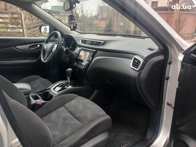 Серый Ниссан Rogue, объемом двигателя 2.5 л и пробегом 148 тыс. км за 12990 $, фото 22 на Automoto.ua