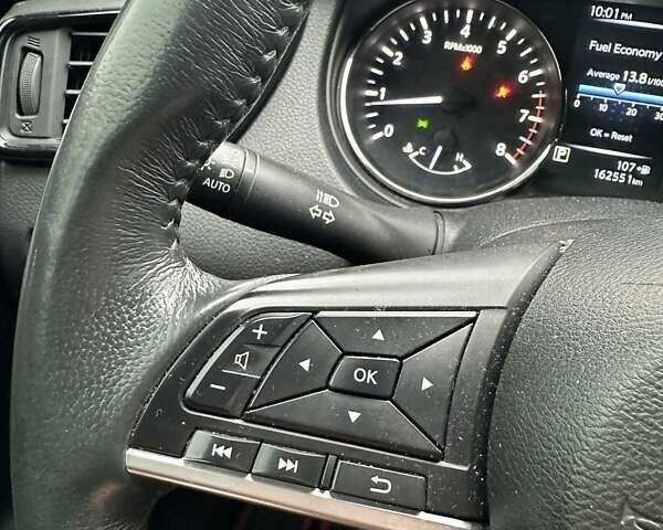 Серый Ниссан Rogue, объемом двигателя 2.49 л и пробегом 162 тыс. км за 11700 $, фото 25 на Automoto.ua