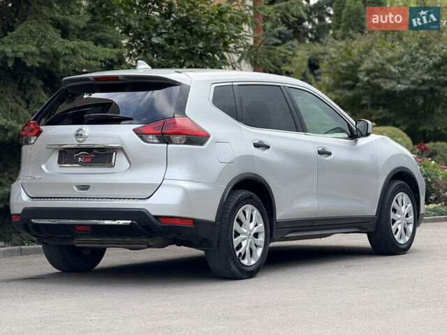 Серый Ниссан Rogue, объемом двигателя 2.5 л и пробегом 162 тыс. км за 12900 $, фото 15 на Automoto.ua