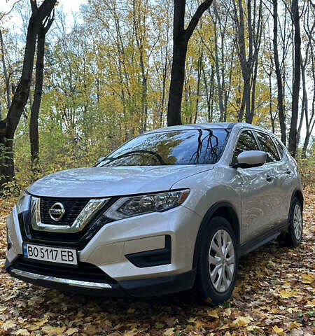 Сірий Ніссан Rogue, об'ємом двигуна 2.49 л та пробігом 79 тис. км за 13200 $, фото 2 на Automoto.ua