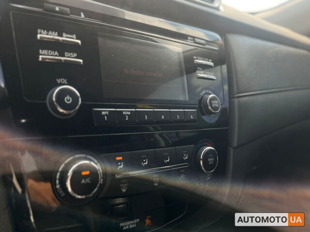 Серый Ниссан Rogue, объемом двигателя 2.5 л и пробегом 132 тыс. км за 12700 $, фото 20 на Automoto.ua