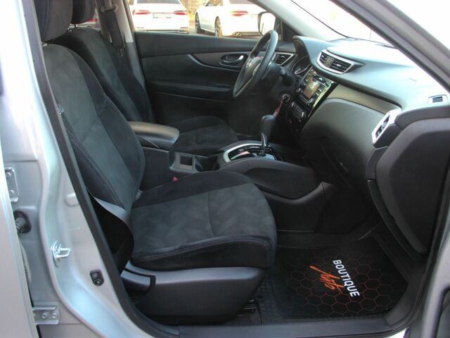 Сірий Ніссан Rogue, об'ємом двигуна 2.5 л та пробігом 105 тис. км за 12500 $, фото 17 на Automoto.ua