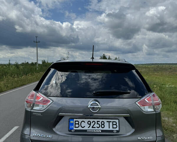 Серый Ниссан Rogue, объемом двигателя 2.49 л и пробегом 122 тыс. км за 14000 $, фото 6 на Automoto.ua