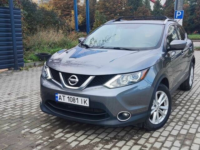 Сірий Ніссан Rogue, об'ємом двигуна 2 л та пробігом 198 тис. км за 13999 $, фото 1 на Automoto.ua