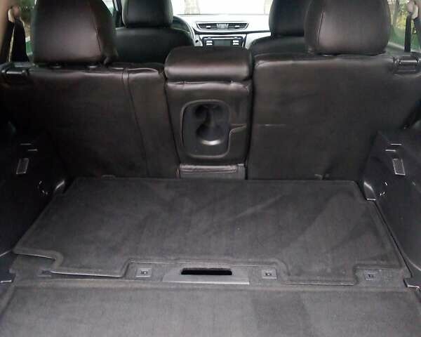 Сірий Ніссан Rogue, об'ємом двигуна 2.49 л та пробігом 115 тис. км за 16500 $, фото 4 на Automoto.ua