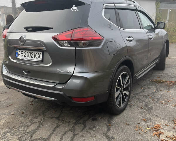Сірий Ніссан Rogue, об'ємом двигуна 2.49 л та пробігом 155 тис. км за 17999 $, фото 6 на Automoto.ua