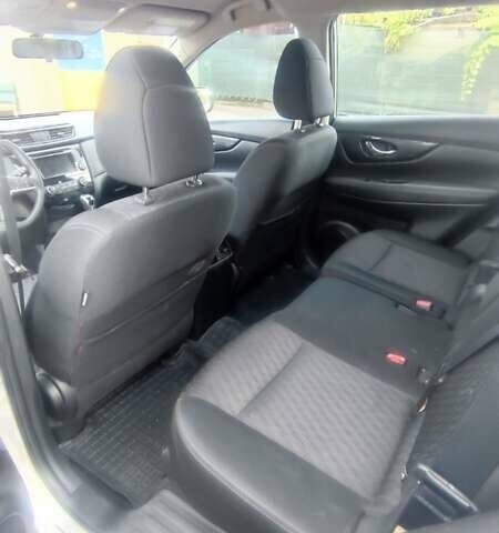 Сірий Ніссан Rogue, об'ємом двигуна 2.49 л та пробігом 160 тис. км за 13500 $, фото 8 на Automoto.ua