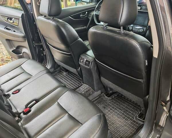 Серый Ниссан Rogue, объемом двигателя 2.49 л и пробегом 82 тыс. км за 17500 $, фото 13 на Automoto.ua