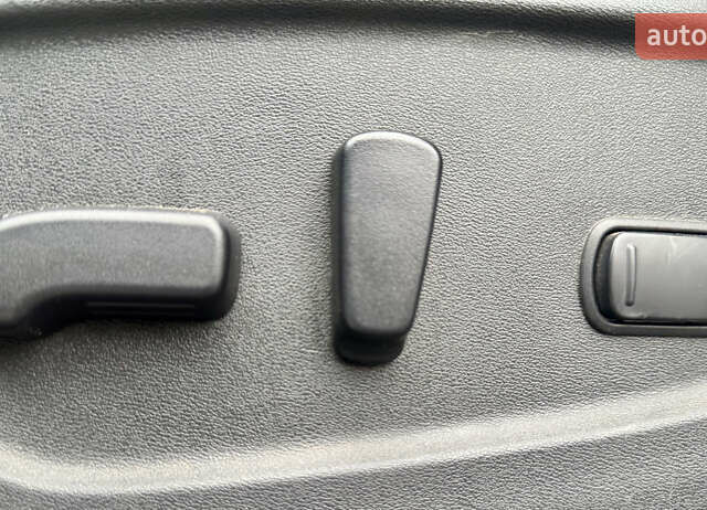 Серый Ниссан Rogue, объемом двигателя 2.49 л и пробегом 154 тыс. км за 13700 $, фото 23 на Automoto.ua