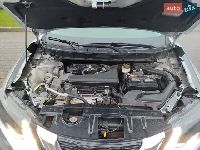 Серый Ниссан Rogue, объемом двигателя 2.49 л и пробегом 132 тыс. км за 13800 $, фото 25 на Automoto.ua