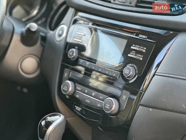 Серый Ниссан Rogue, объемом двигателя 2.5 л и пробегом 85 тыс. км за 14900 $, фото 34 на Automoto.ua