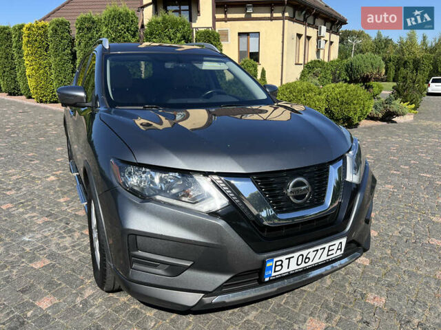 Сірий Ніссан Rogue, об'ємом двигуна 2.49 л та пробігом 62 тис. км за 18900 $, фото 10 на Automoto.ua