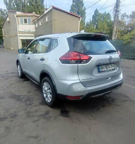 Сірий Ніссан Rogue, об'ємом двигуна 2.49 л та пробігом 160 тис. км за 13500 $, фото 5 на Automoto.ua
