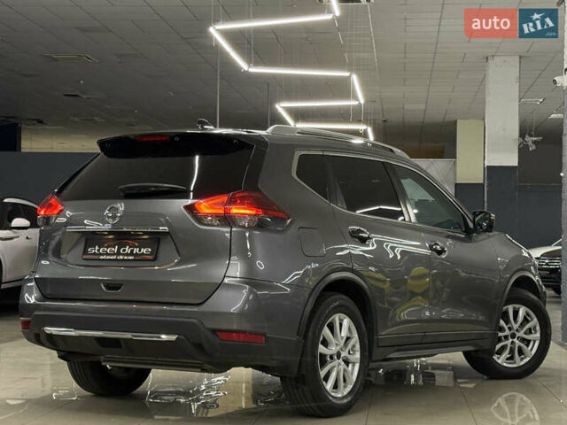 Серый Ниссан Rogue, объемом двигателя 2 л и пробегом 132 тыс. км за 16999 $, фото 9 на Automoto.ua