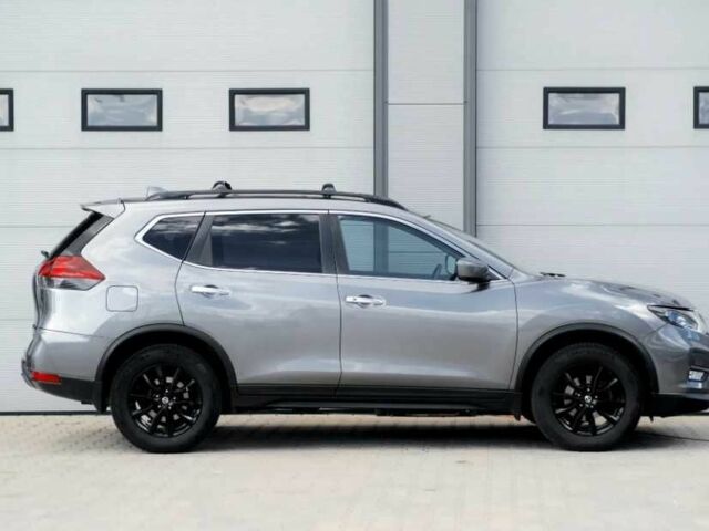 Ніссан Rogue 2017 у Києві на Automoto.ua Сірий Ніссан Rogue, об'ємом двигуна 2.5 л та пробігом 100 тис. км за 10000 $, фото 6 на Automoto.ua