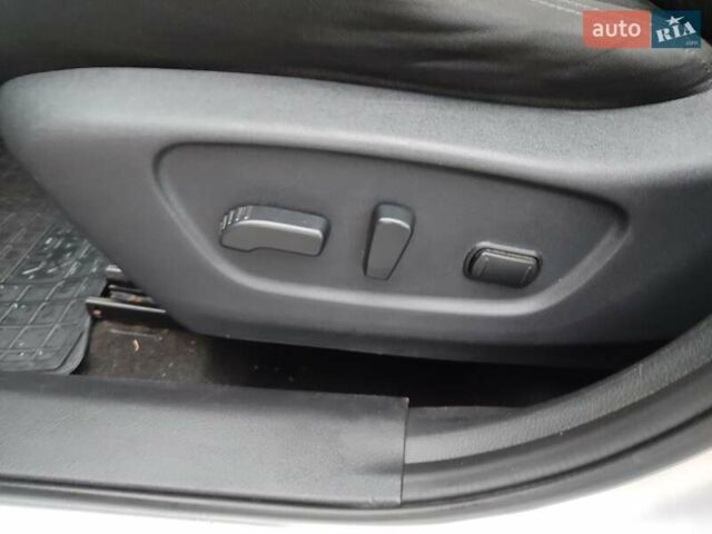 Серый Ниссан Rogue, объемом двигателя 2.49 л и пробегом 132 тыс. км за 13800 $, фото 18 на Automoto.ua