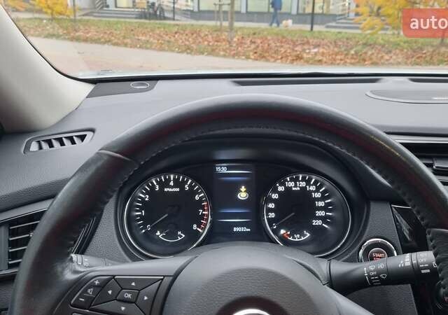 Серый Ниссан Rogue, объемом двигателя 2.49 л и пробегом 89 тыс. км за 15500 $, фото 15 на Automoto.ua