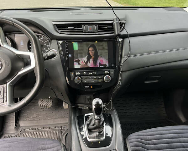 Сірий Ніссан Rogue, об'ємом двигуна 2.49 л та пробігом 94 тис. км за 16700 $, фото 34 на Automoto.ua