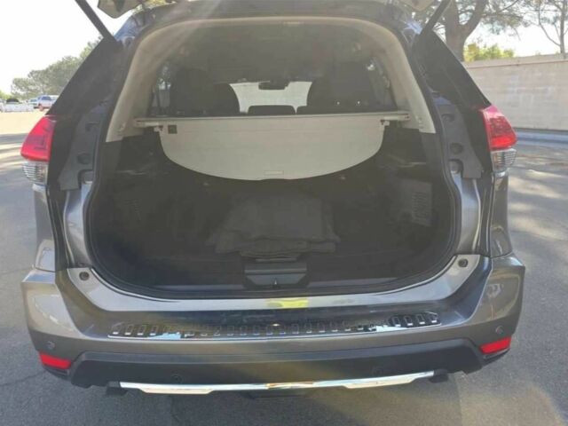 Серый Ниссан Rogue, объемом двигателя 2.5 л и пробегом 84 тыс. км за 9700 $, фото 10 на Automoto.ua