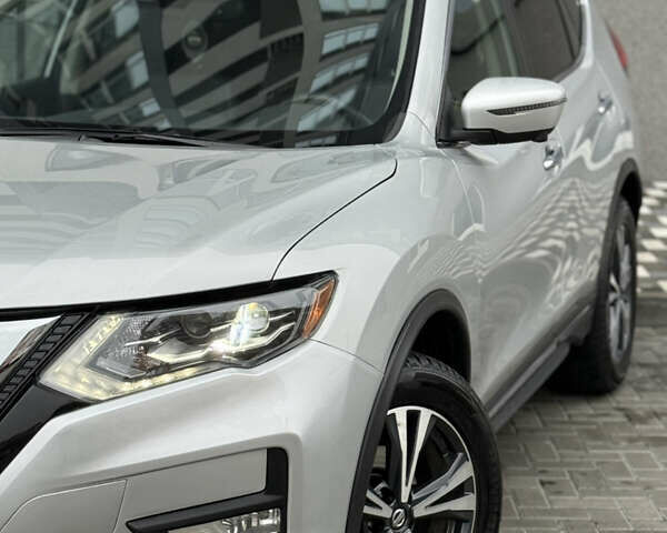 Сірий Ніссан Rogue, об'ємом двигуна 2.5 л та пробігом 47 тис. км за 16999 $, фото 6 на Automoto.ua