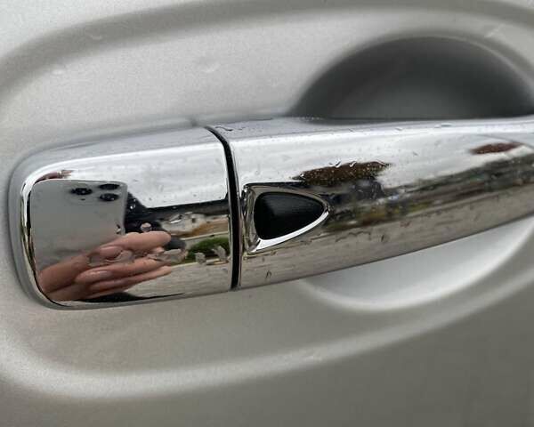 Серый Ниссан Rogue, объемом двигателя 2.5 л и пробегом 137 тыс. км за 10999 $, фото 15 на Automoto.ua