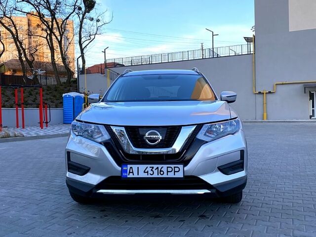 Серый Ниссан Rogue, объемом двигателя 2.5 л и пробегом 84 тыс. км за 15500 $, фото 1 на Automoto.ua