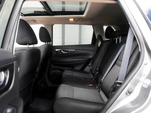 Ніссан Rogue 2017 у Києві на Automoto.ua Сірий Ніссан Rogue, об'ємом двигуна 2.5 л та пробігом 100 тис. км за 10000 $, фото 10 на Automoto.ua