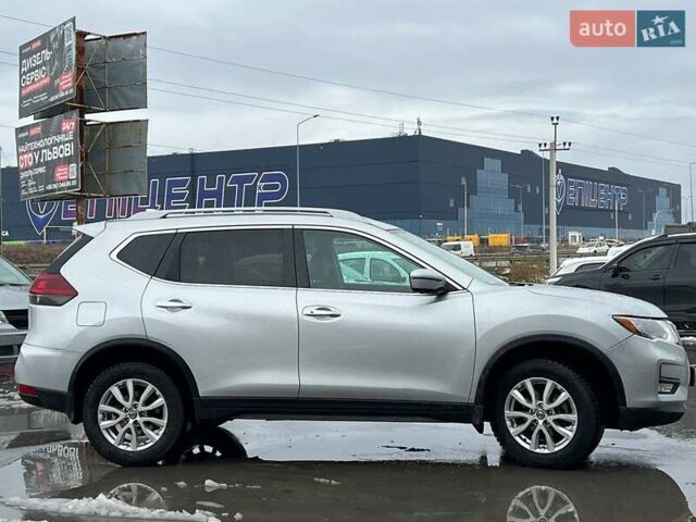 Серый Ниссан Rogue, объемом двигателя 2.5 л и пробегом 119 тыс. км за 14690 $, фото 9 на Automoto.ua