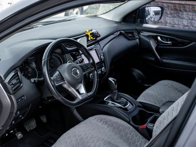 Сірий Ніссан Rogue, об'ємом двигуна 2 л та пробігом 97 тис. км за 357 $, фото 16 на Automoto.ua