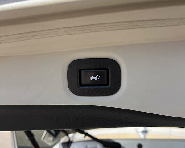 Серый Ниссан Rogue, объемом двигателя 2.49 л и пробегом 119 тыс. км за 15200 $, фото 20 на Automoto.ua